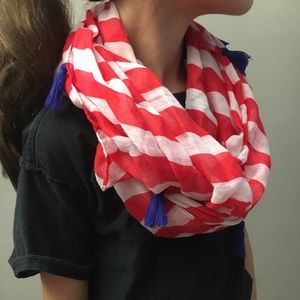 Women’s scarf
